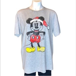 DISNEY Santa Mickey Mouse Tee Christmas Holiday Short Sleeve Graphic Size XL